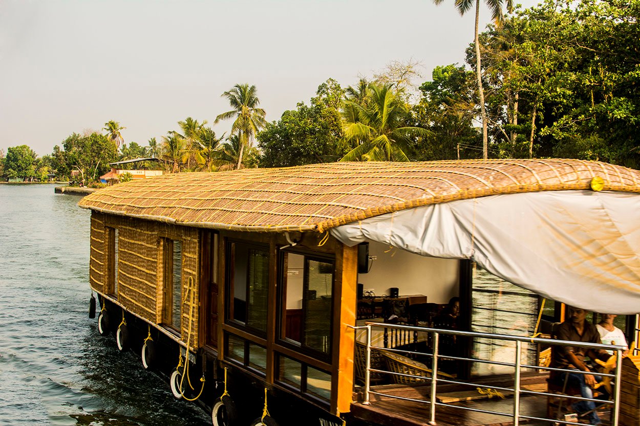 backwaters houseboat