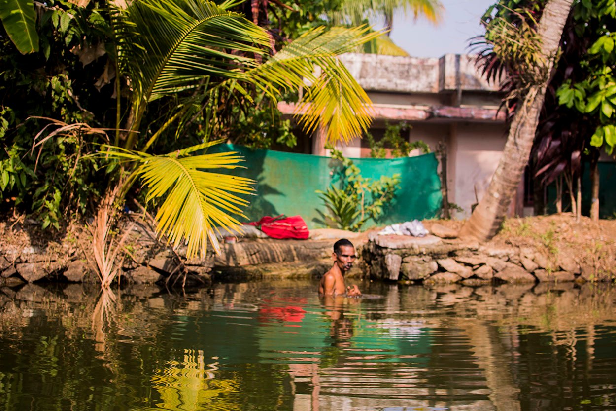 life in alleppey backwaters