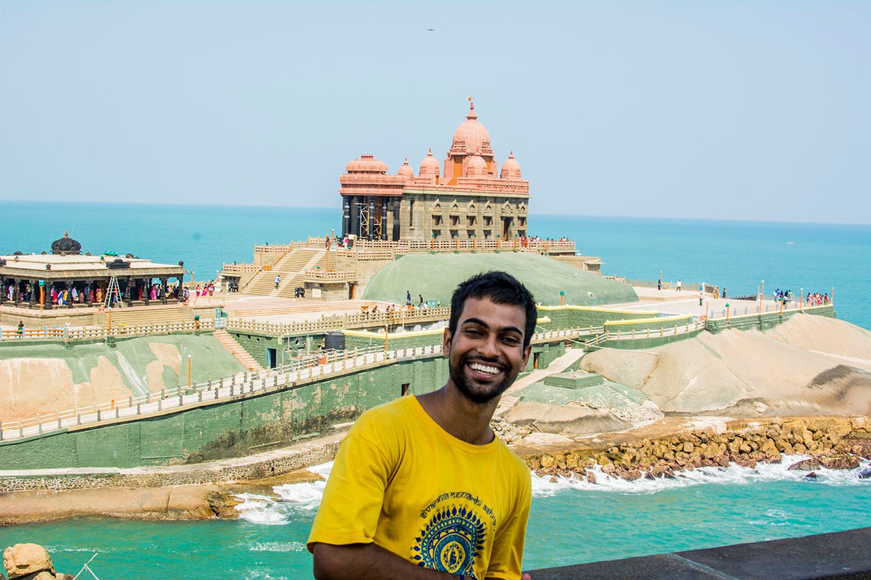 vivekananda statue