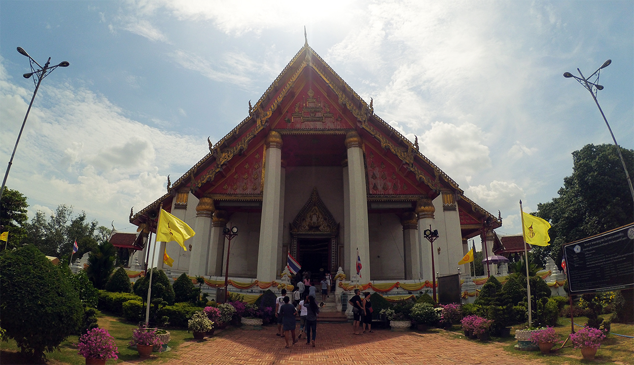 famous ayutthaya temples