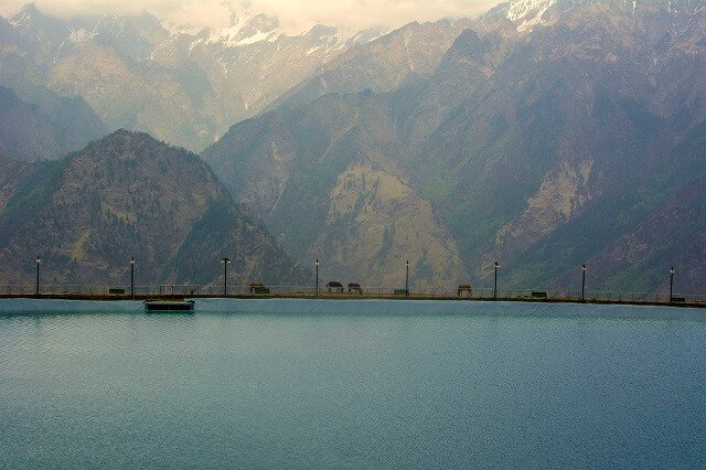 auli lake