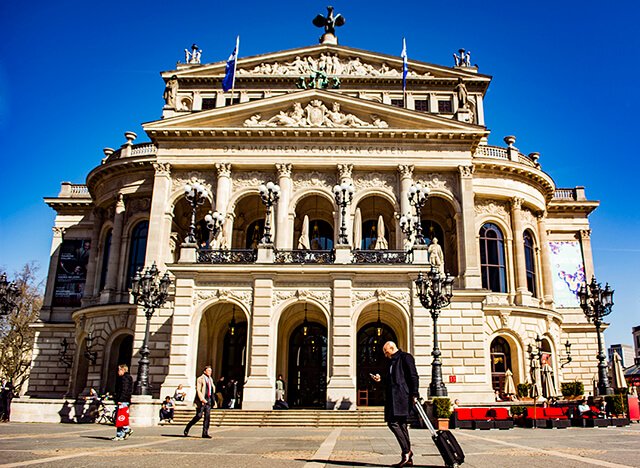 frankfurt city hall