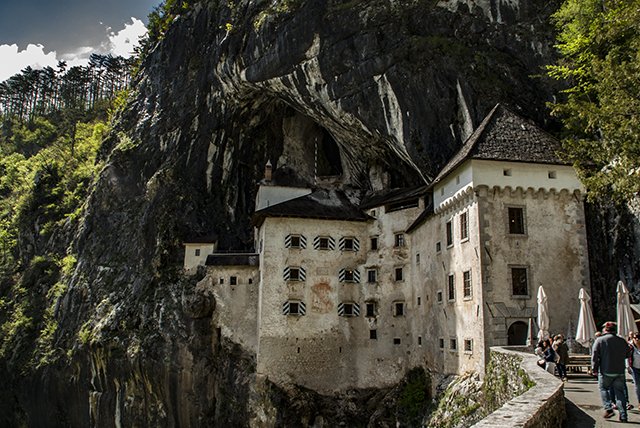 Predjama Castle 