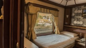 luxury trains india