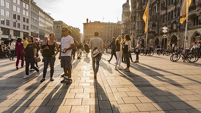 Marienplatz: one of popular munich tourist attractions