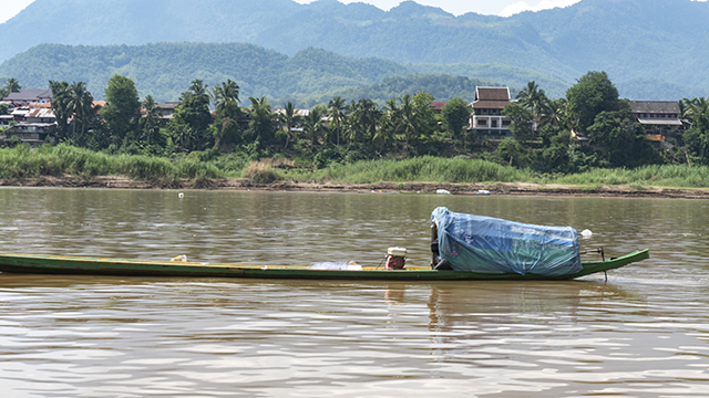 mekong river luang brabang