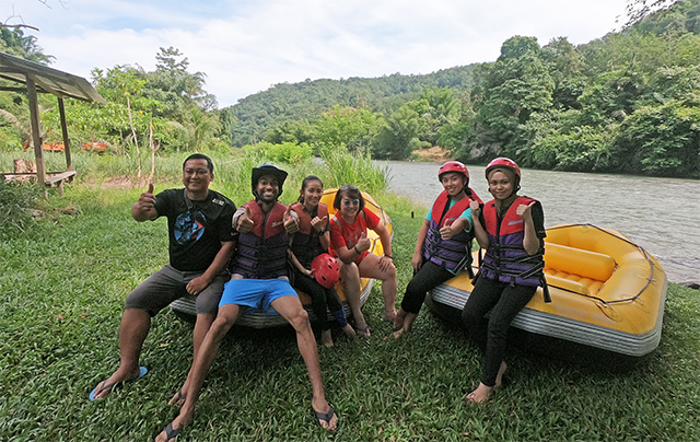 rafting in kiulu river sabah