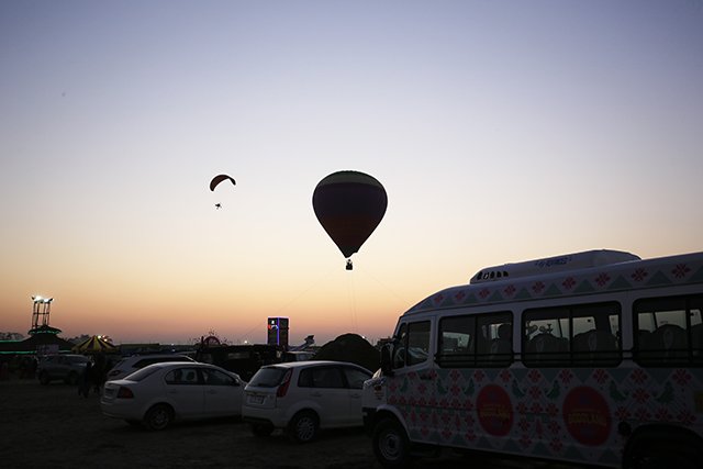 hot air balloon