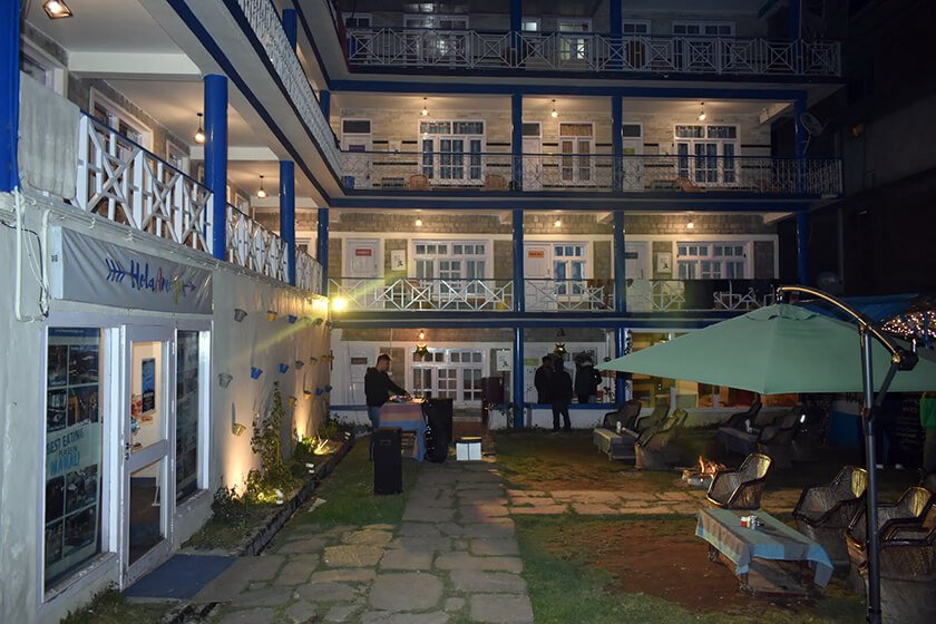 best hostel in manali