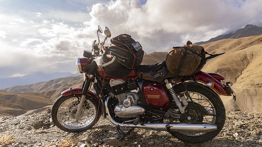 jawa 42 ladakh images