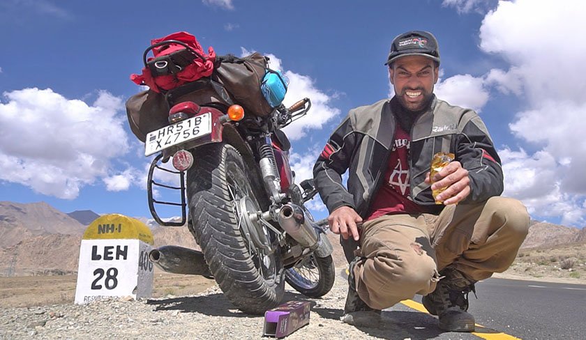 leh ladakh motorcycle photo