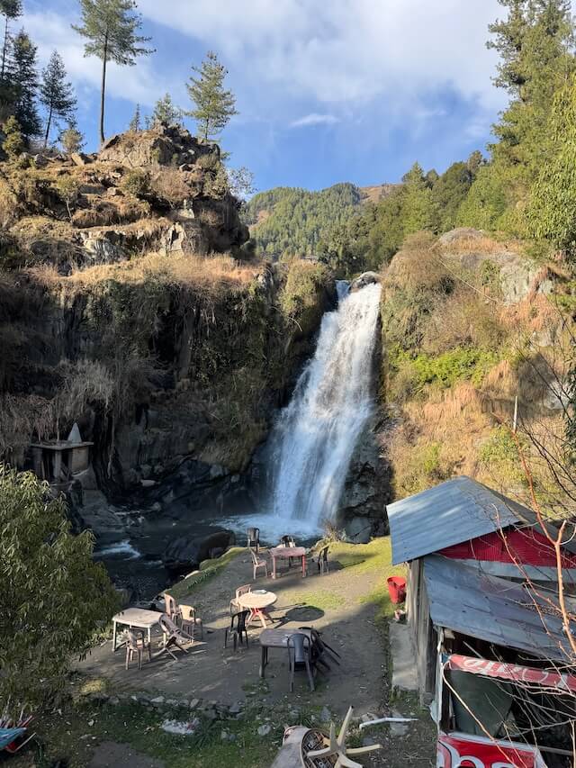 tapas waterfall Barot