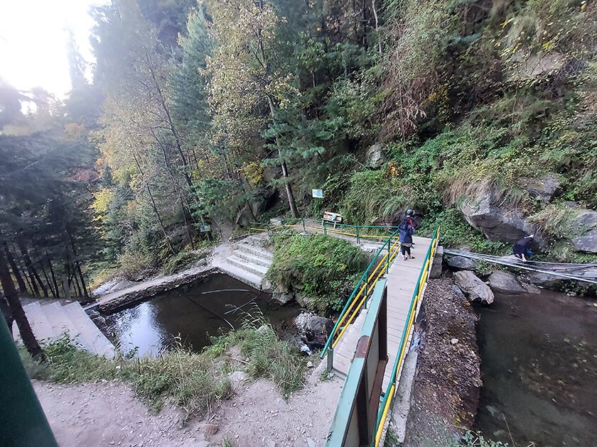 manali waterfall