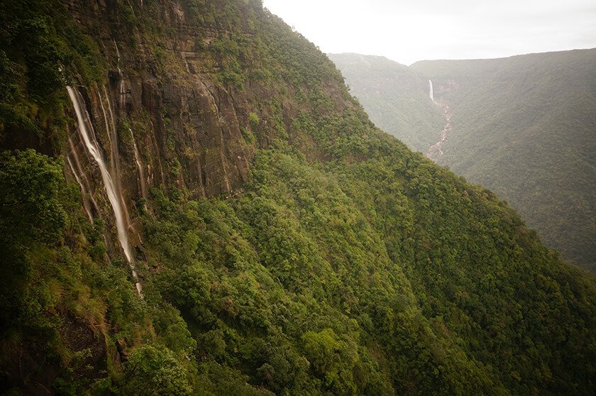 meghalaya waterfall